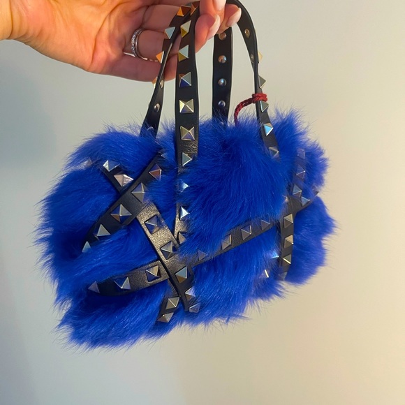 Acid Blue Fur Tote Valentino bag - Picture 2 of 9